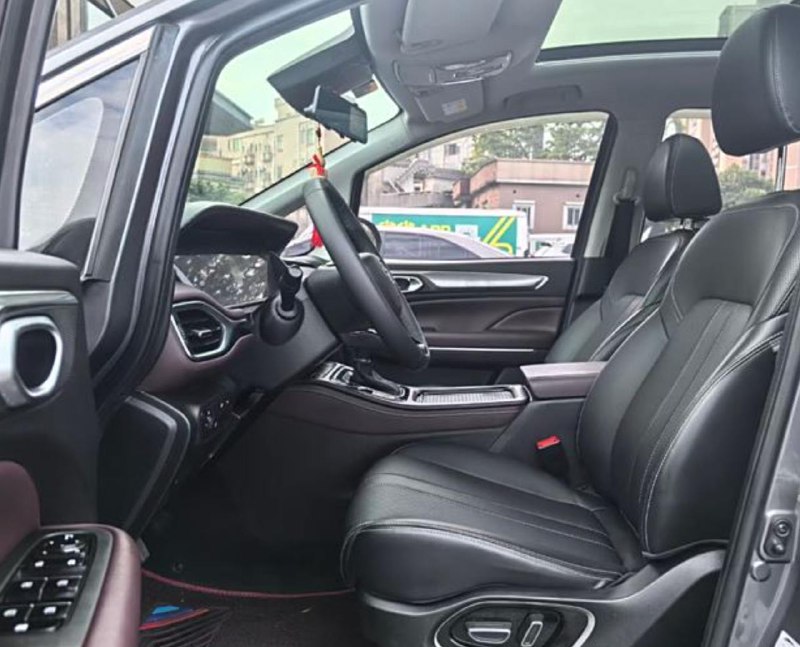 GAC Trumpchi M6 2021