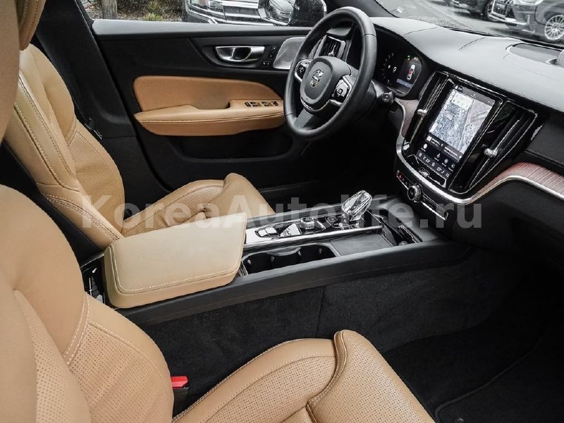 Volvo V60 Cross Country 2024