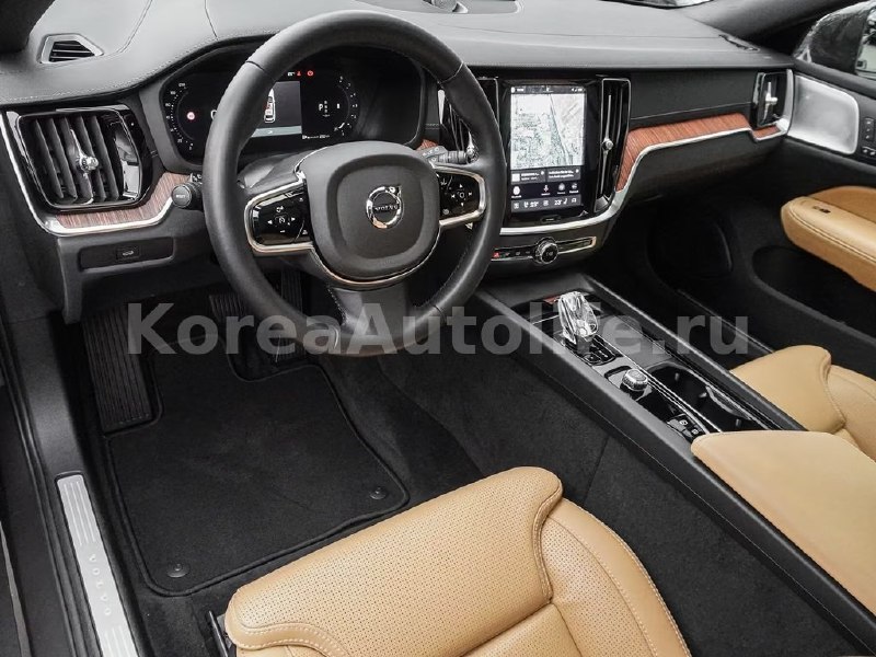 Volvo V60 Cross Country 2024