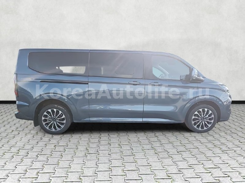 Ford Tourneo Custom 2.0 EB 2025