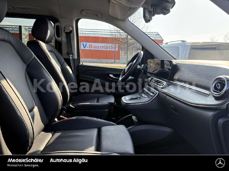 Mercedes-Benz V 300 d 4MATIC 2025