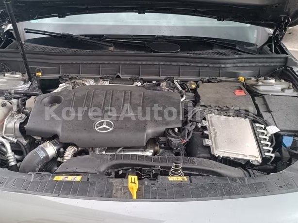 Mercedes-Benz GLB 200 d 4MATIC 2023