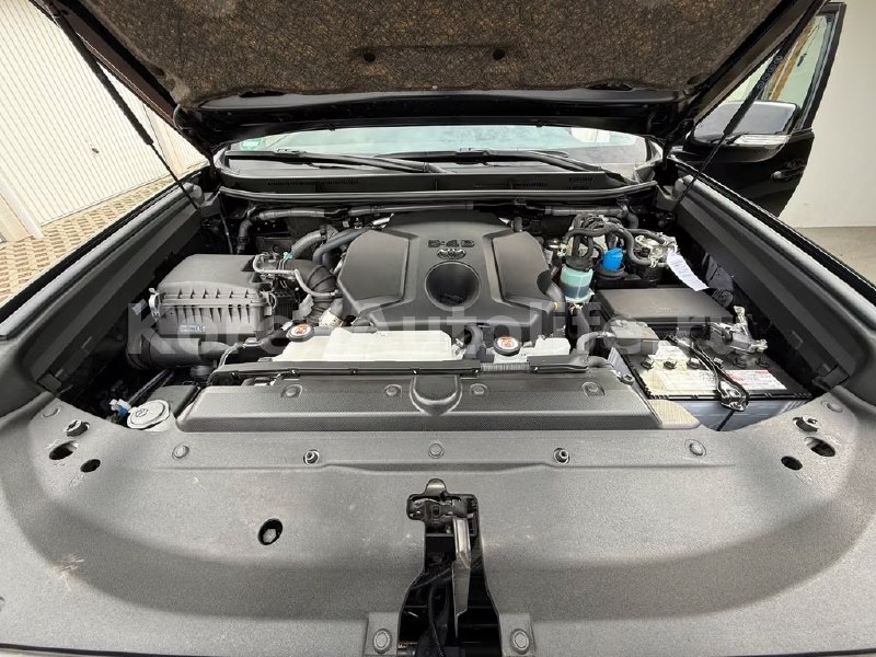 Toyota Land Cruiser 2.8 D-4D 2024