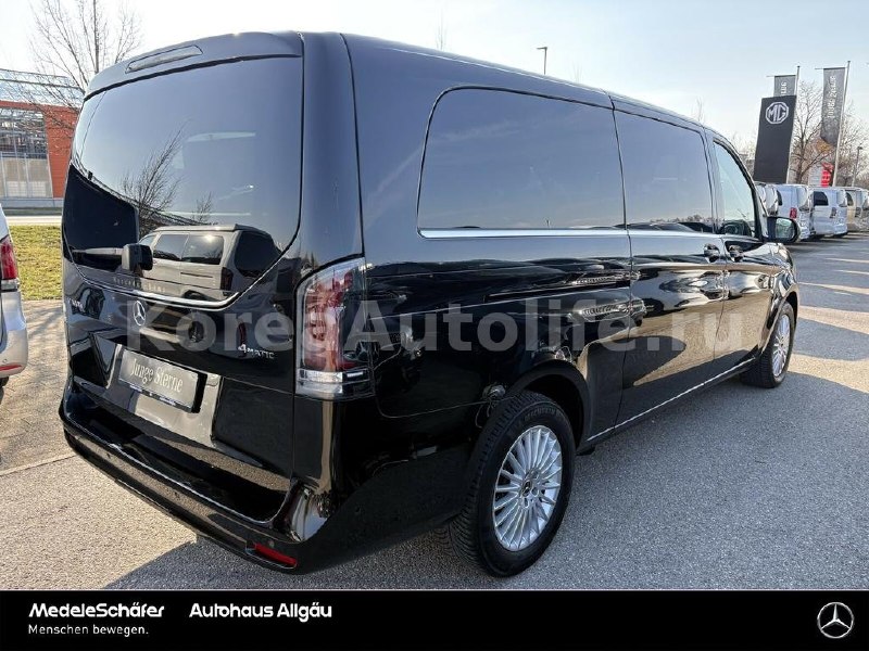 Mercedes-Benz V 300 d 4MATIC 2025